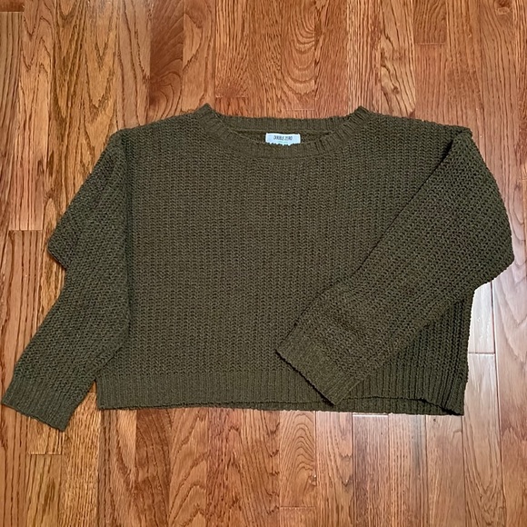 Double Zero Cropped Oversized Sweater - Picture 1 of 7